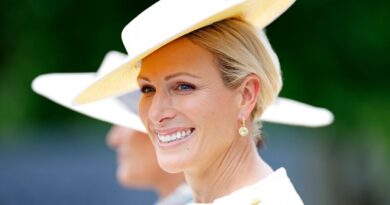 Zara Tindall crowned the ‘Queen of Ascot’ as she wows in £5k outfit | Royal | News Zara Tindall crowned the ‘Queen of Ascot’ as she wows in £5k outfit | Royal | News
